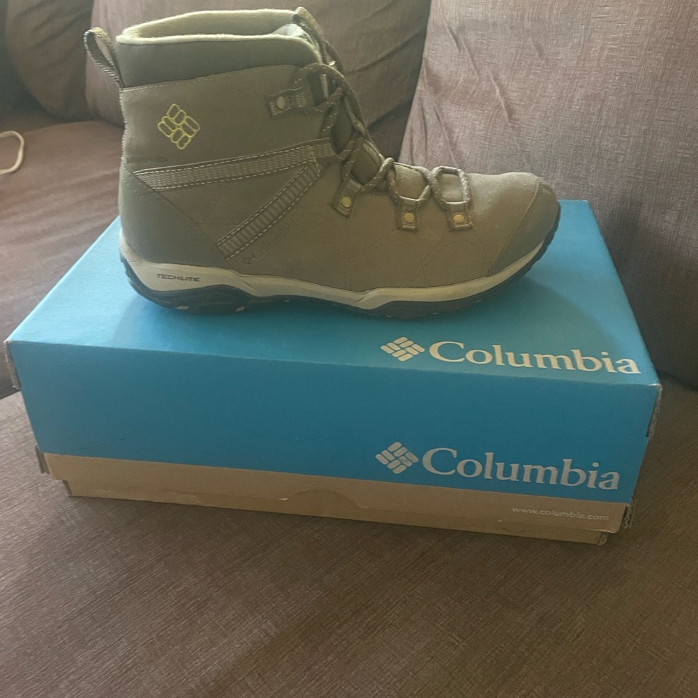 Columbia Brown Waterproof Hiking Boots